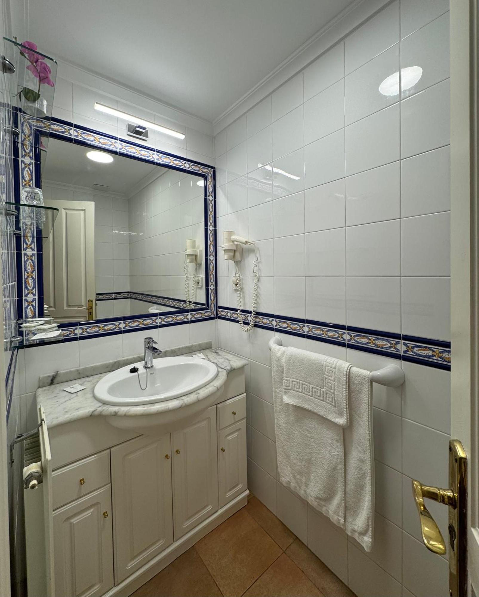סנטילנה דל מר Hosteria Miguel Angel מראה חיצוני תמונה